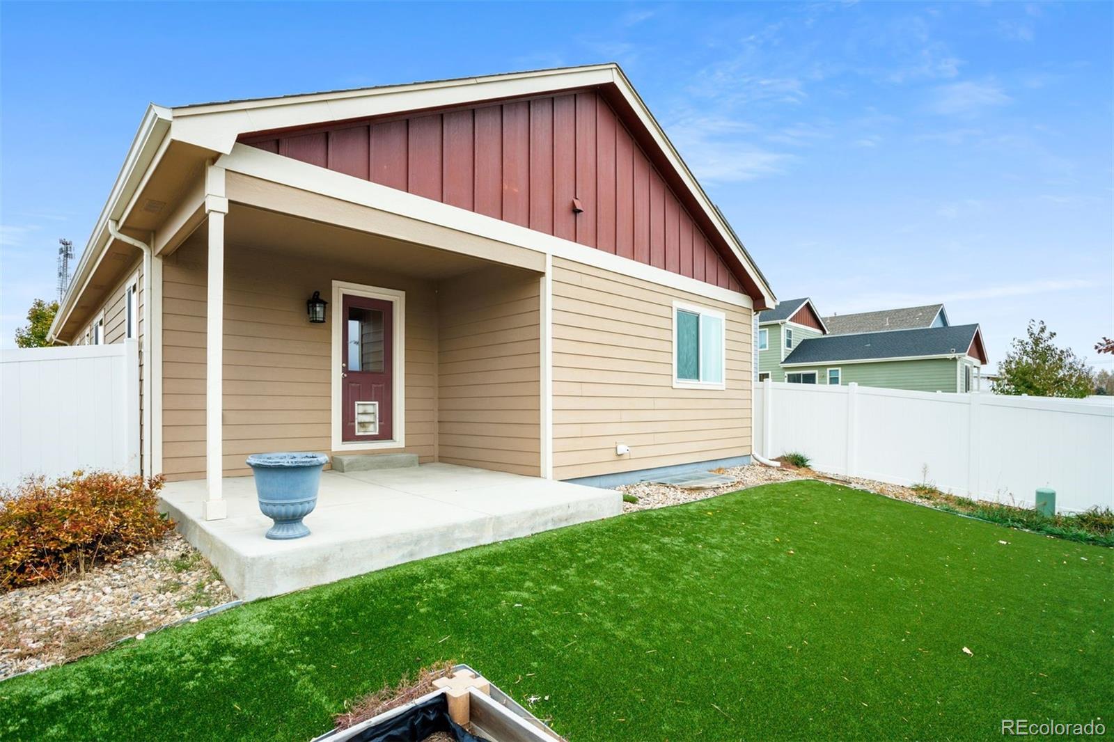 3512 Willow Drive