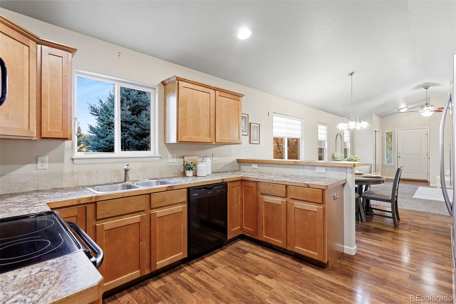 3512 Willow Drive