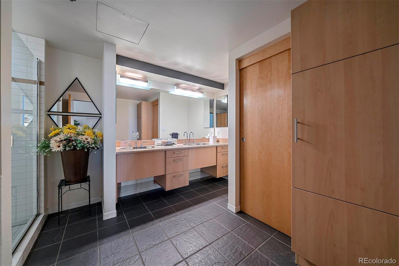 1401 Wewatta Street Unit: 1003