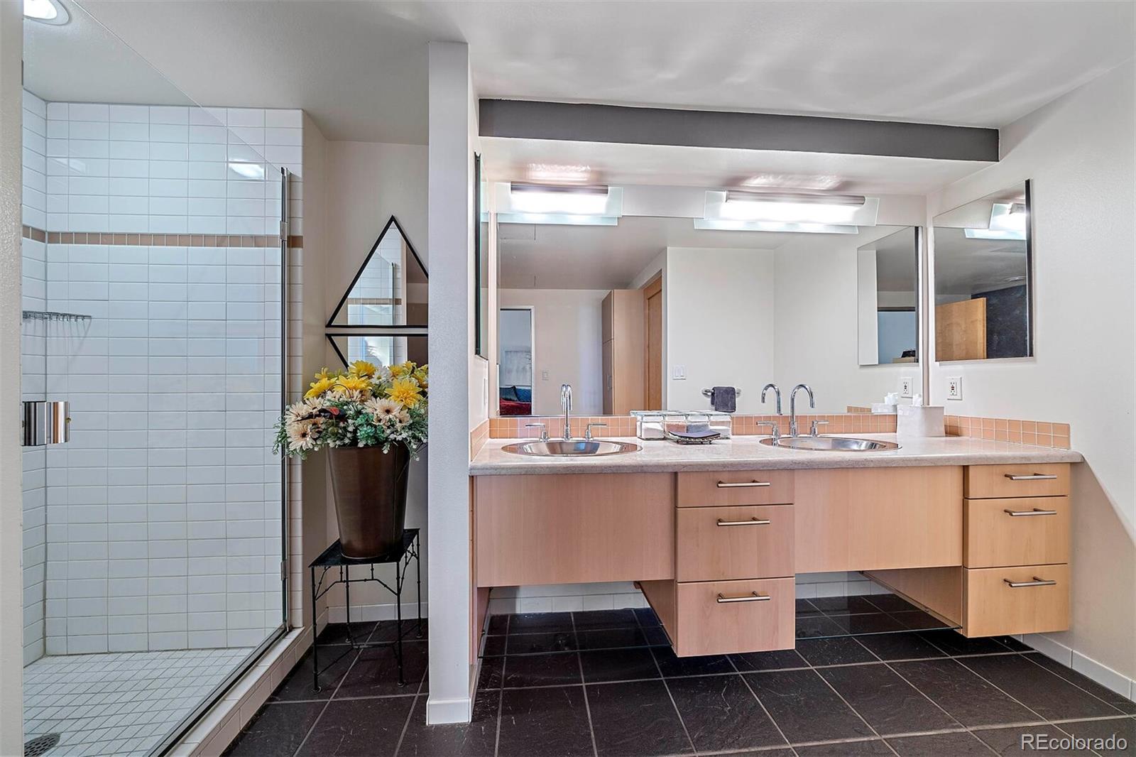 1401 Wewatta Street Unit: 1003
