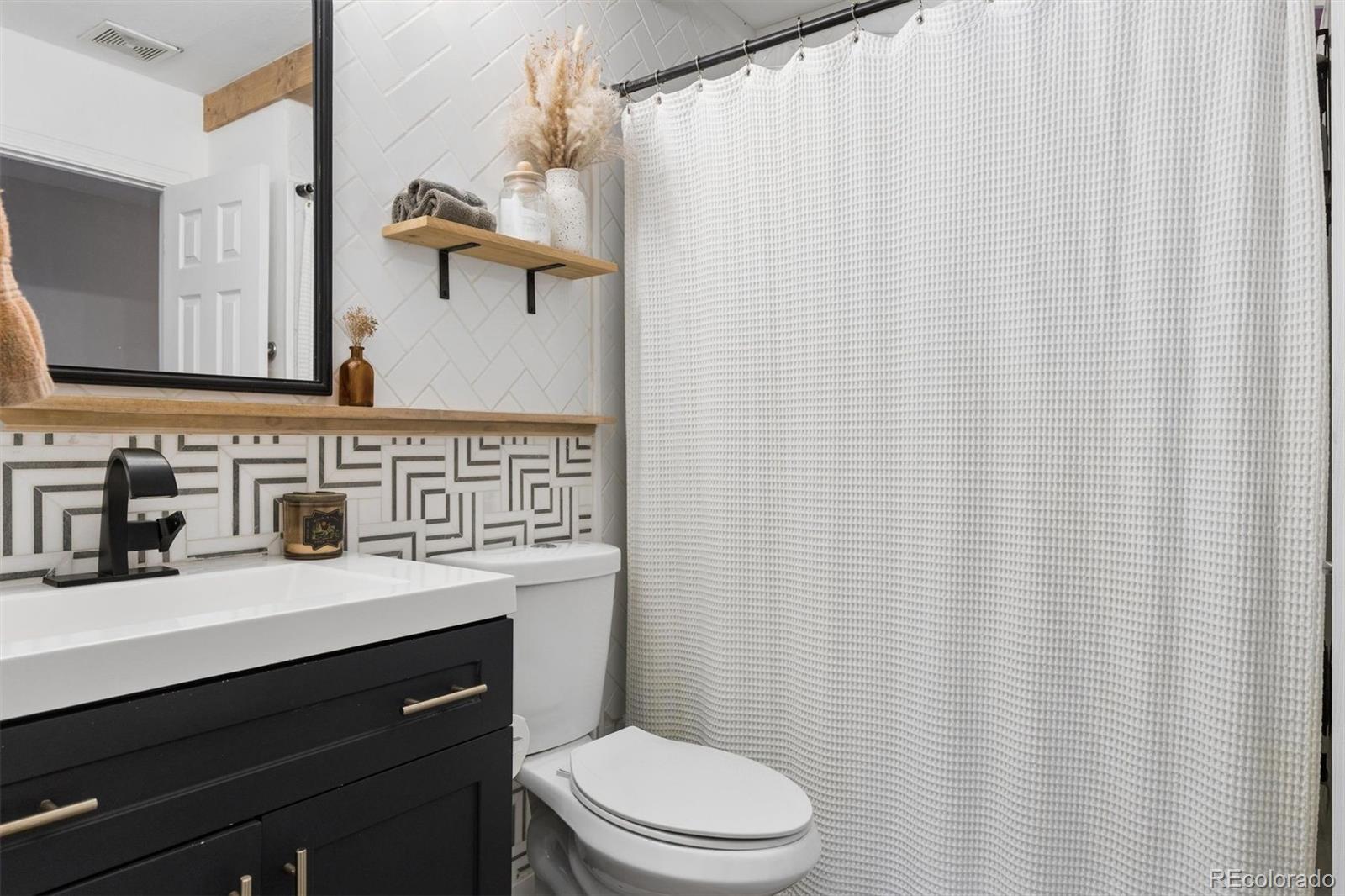 14201 E Hawaii Circle Unit: B