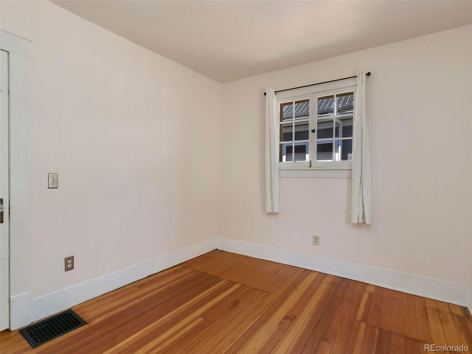 642 Smith Street