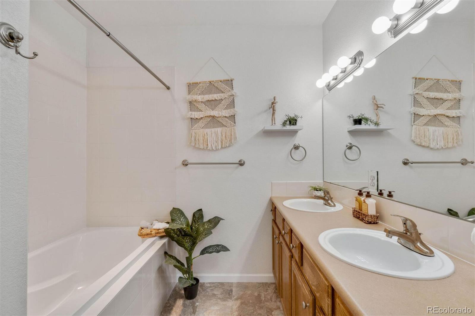 2921 Kansas Drive Unit: D