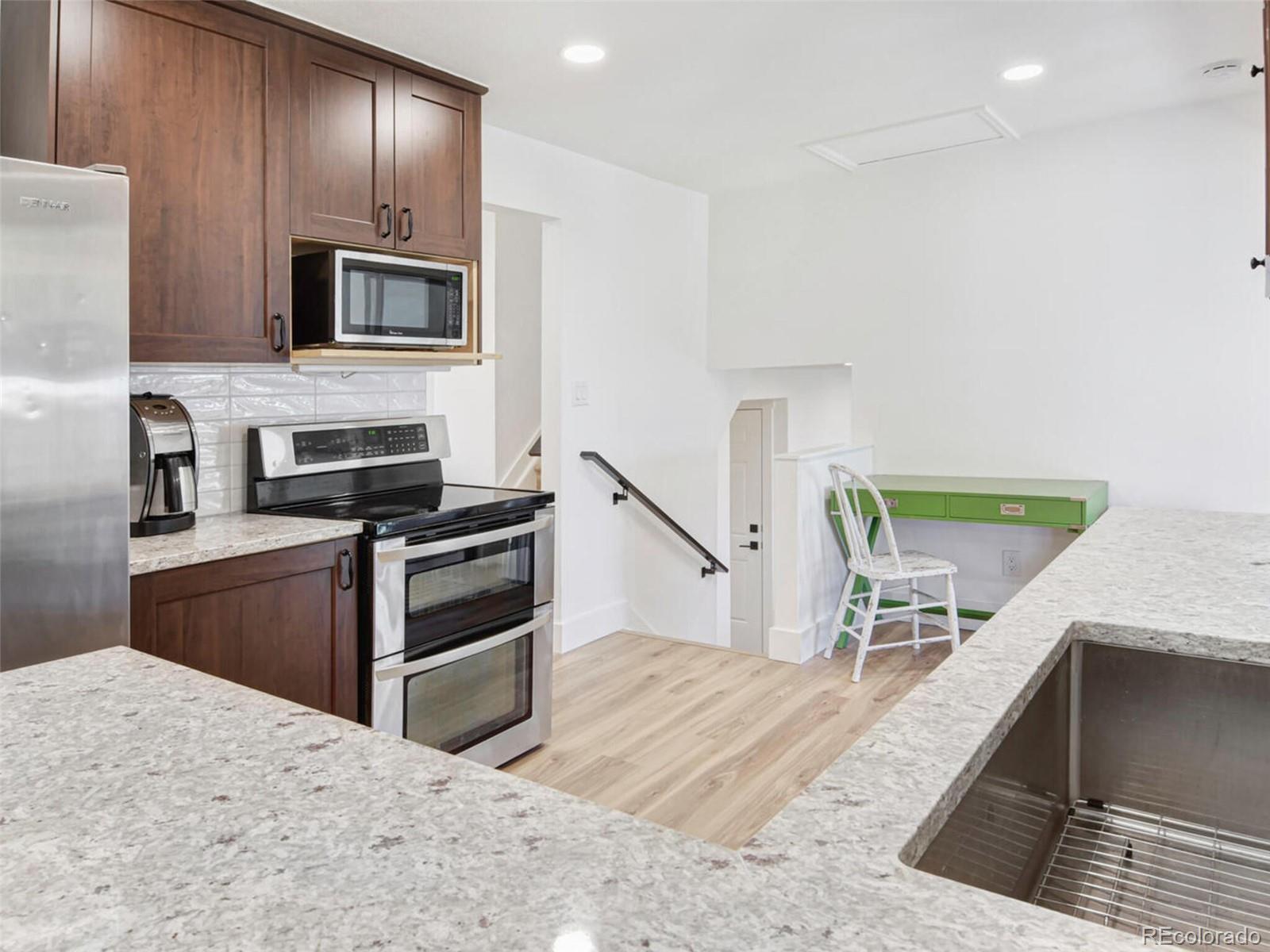 1484 Mayfield Circle