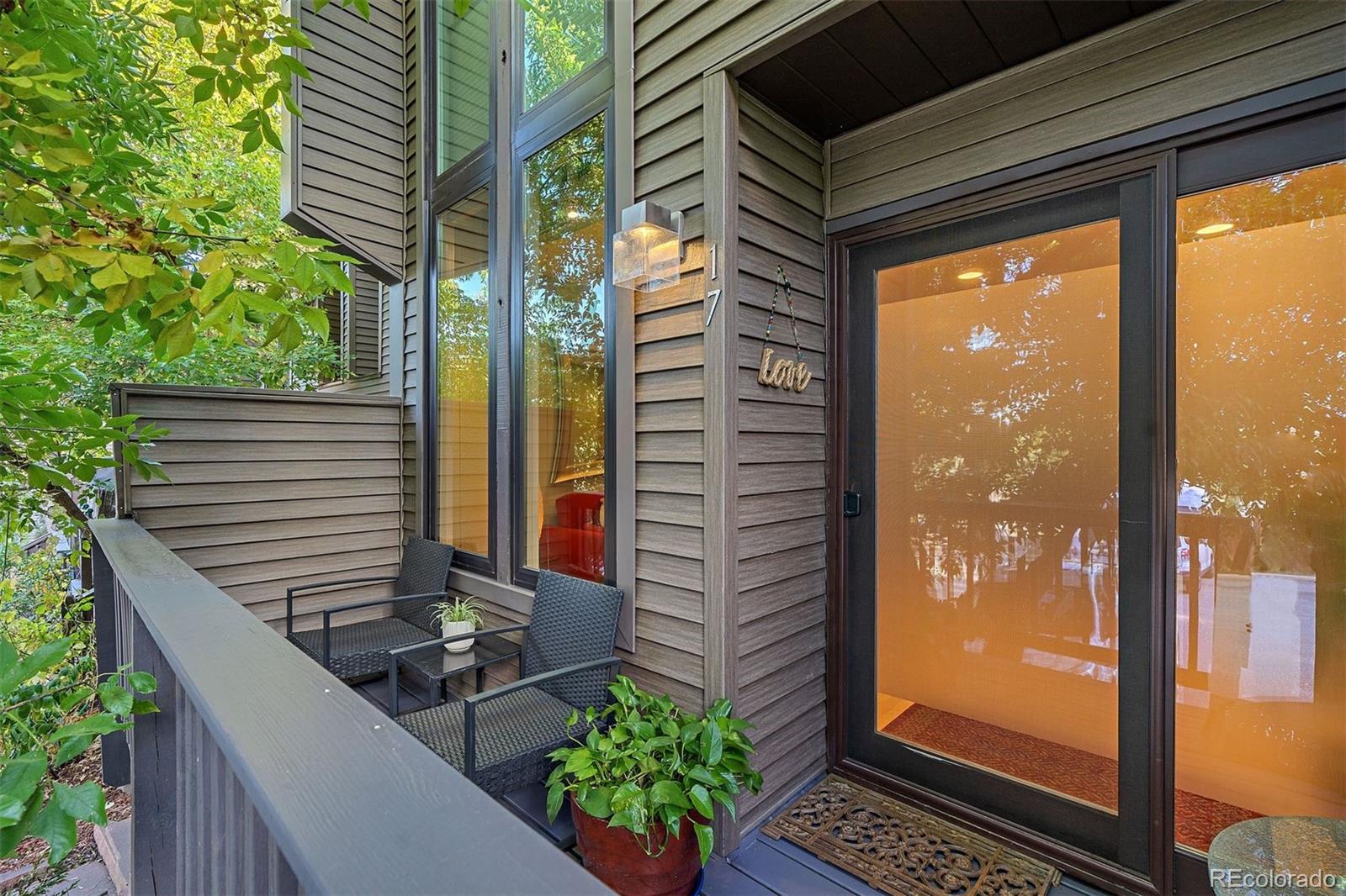 350 Arapahoe Avenue Unit: 17