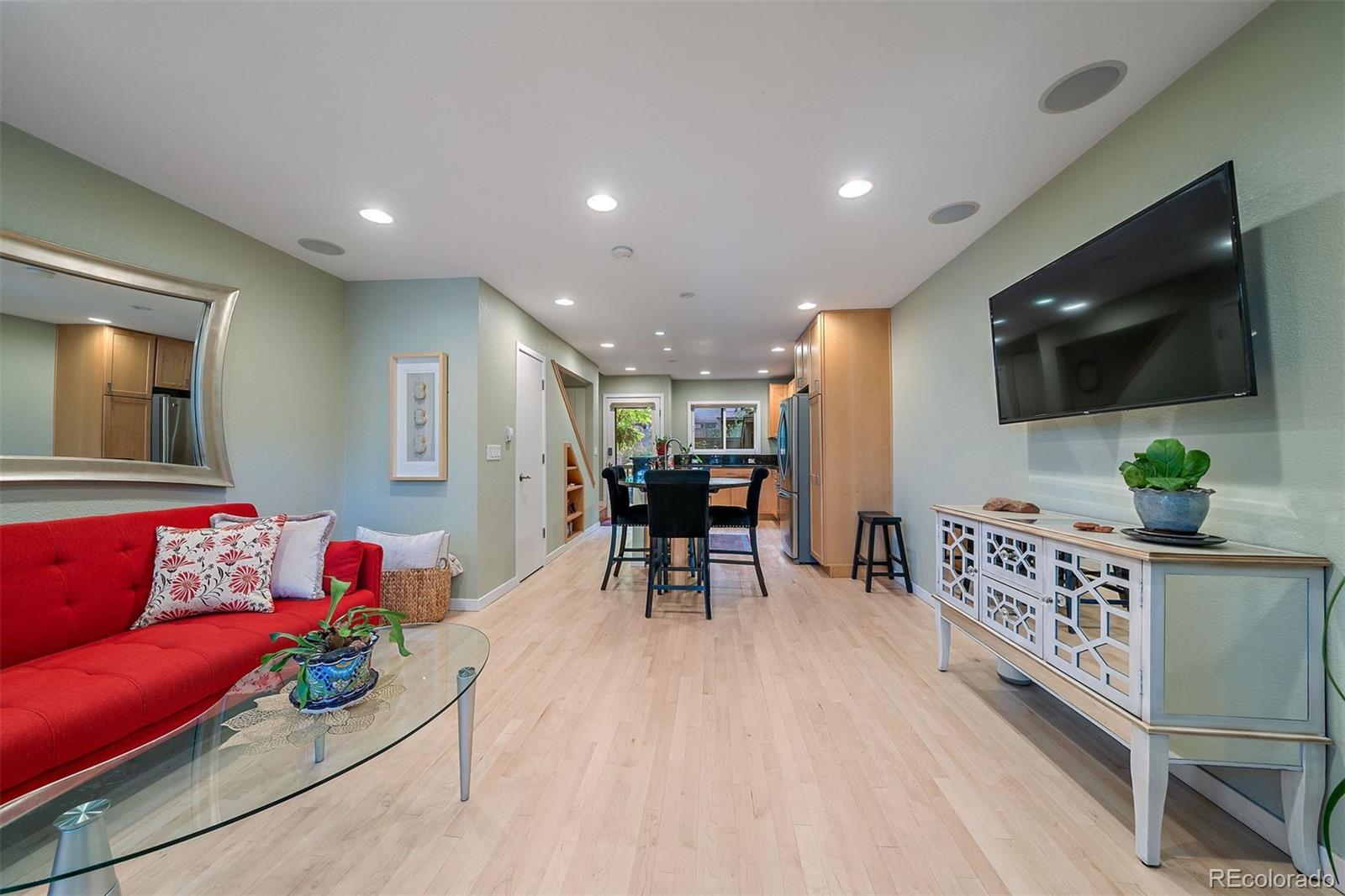 350 Arapahoe Avenue Unit: 17