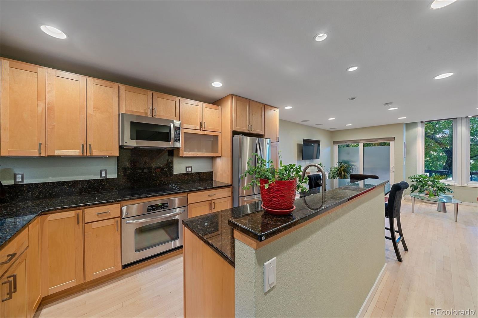 350 Arapahoe Avenue Unit: 17