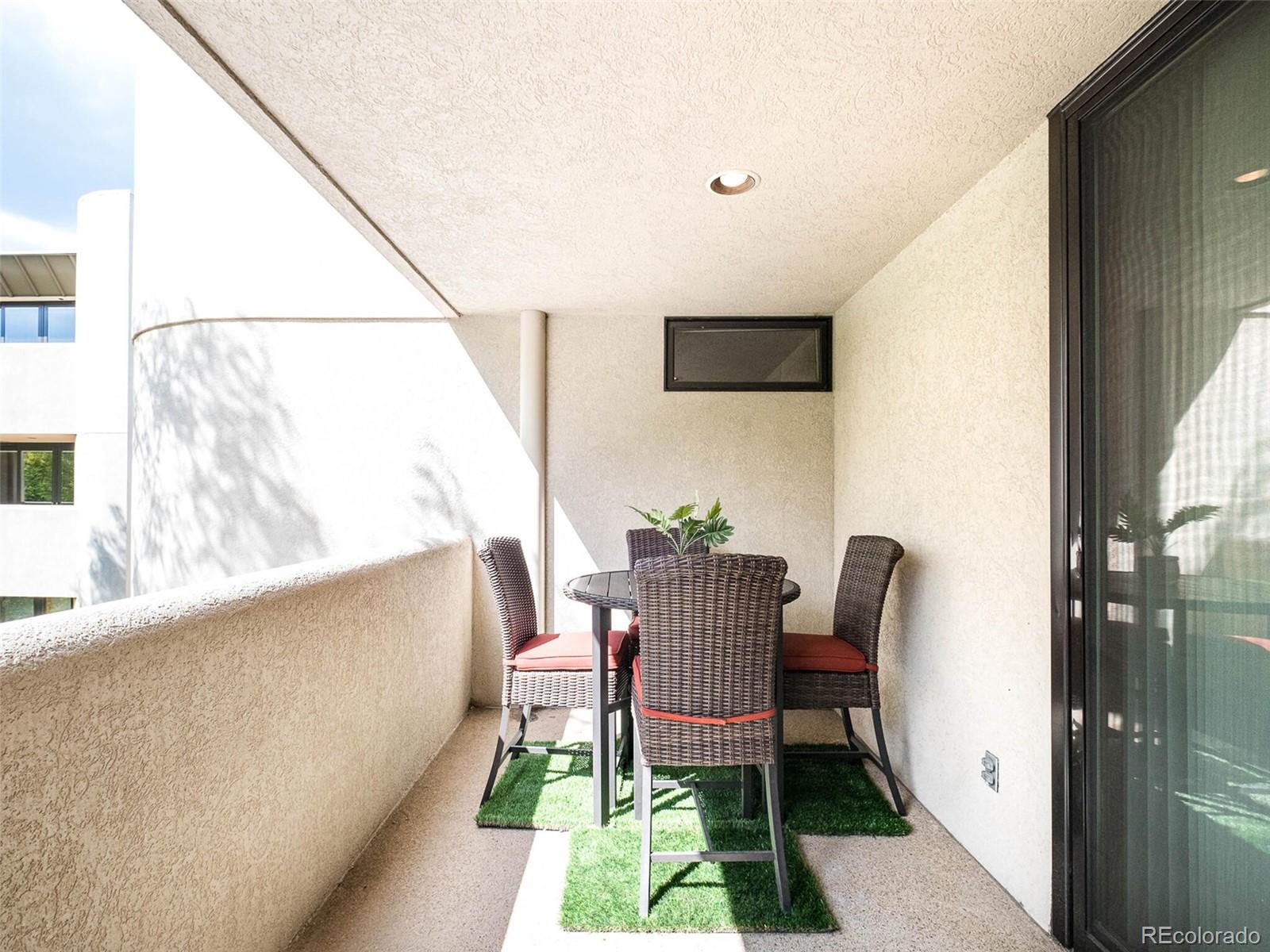 1140 Portland Place Unit: 206
