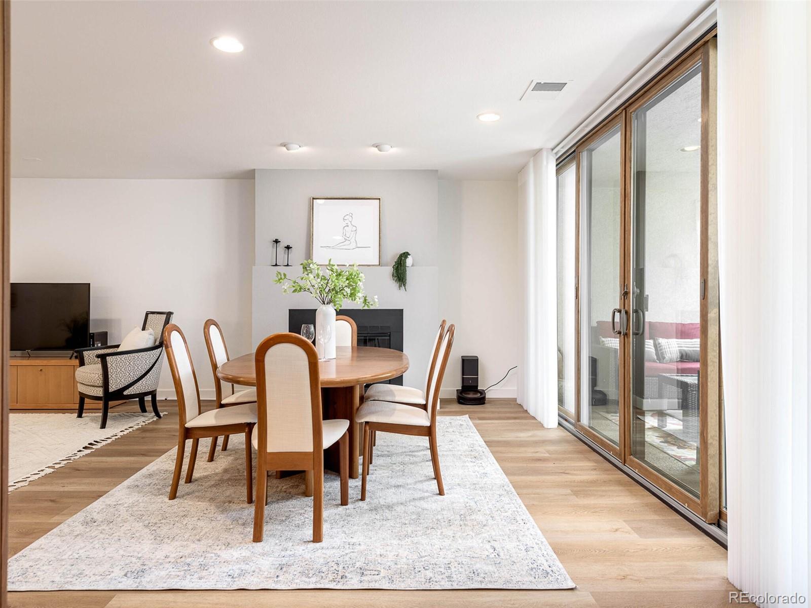 1140 Portland Place Unit: 206