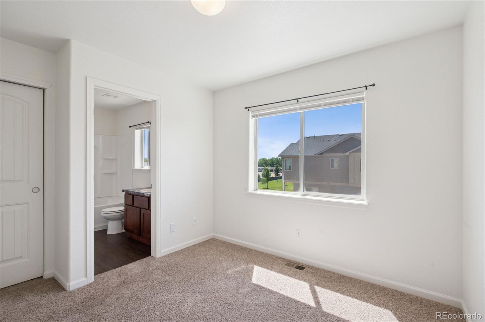 3660 W 25th Street Unit: 2003