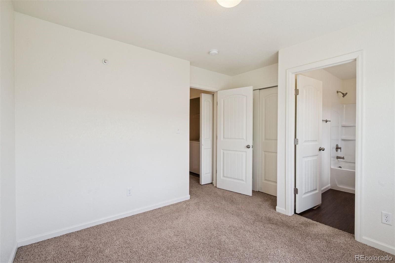 3660 W 25th Street Unit: 2003