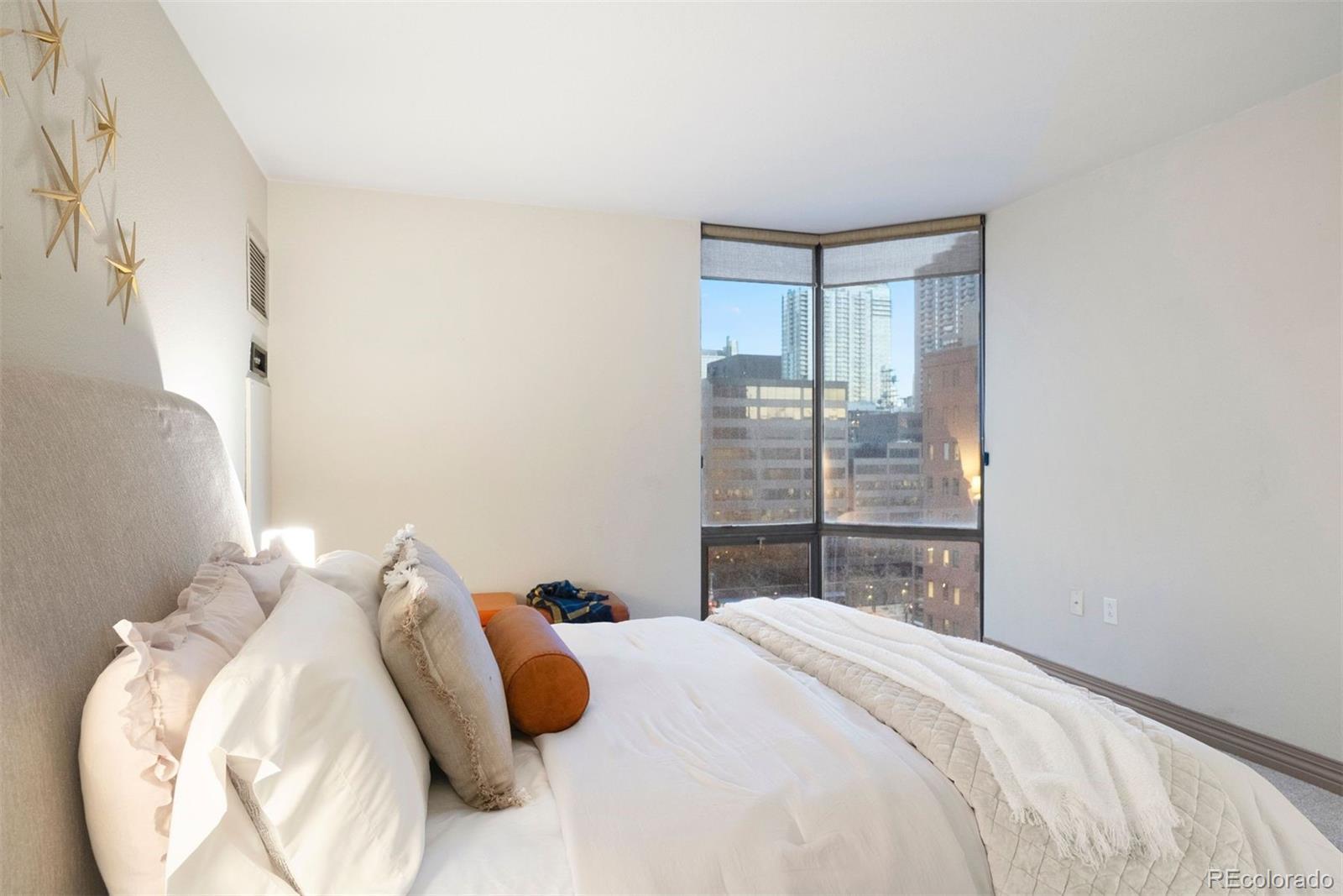 1625 Larimer Street Unit: 1205