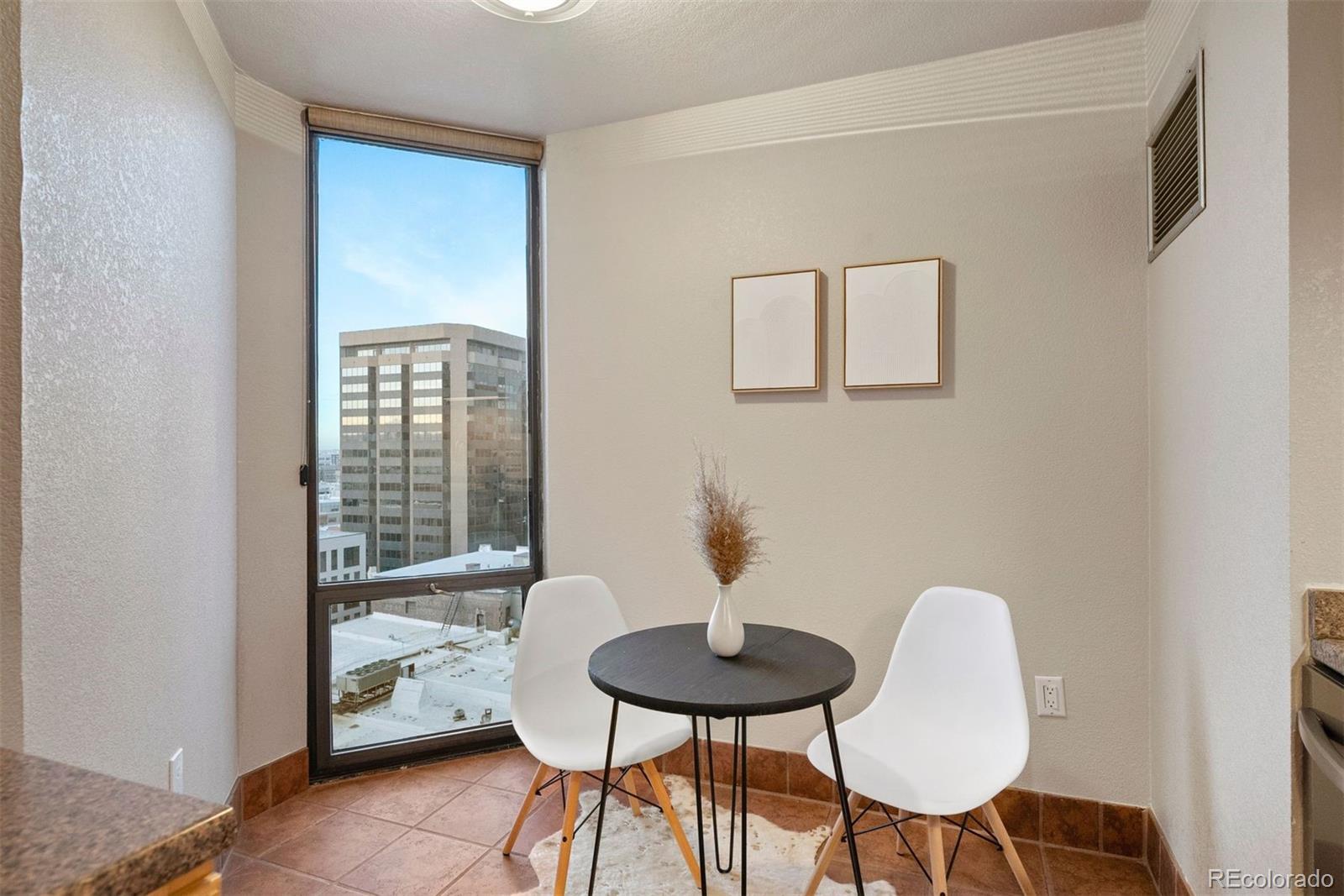 1625 Larimer Street Unit: 1205