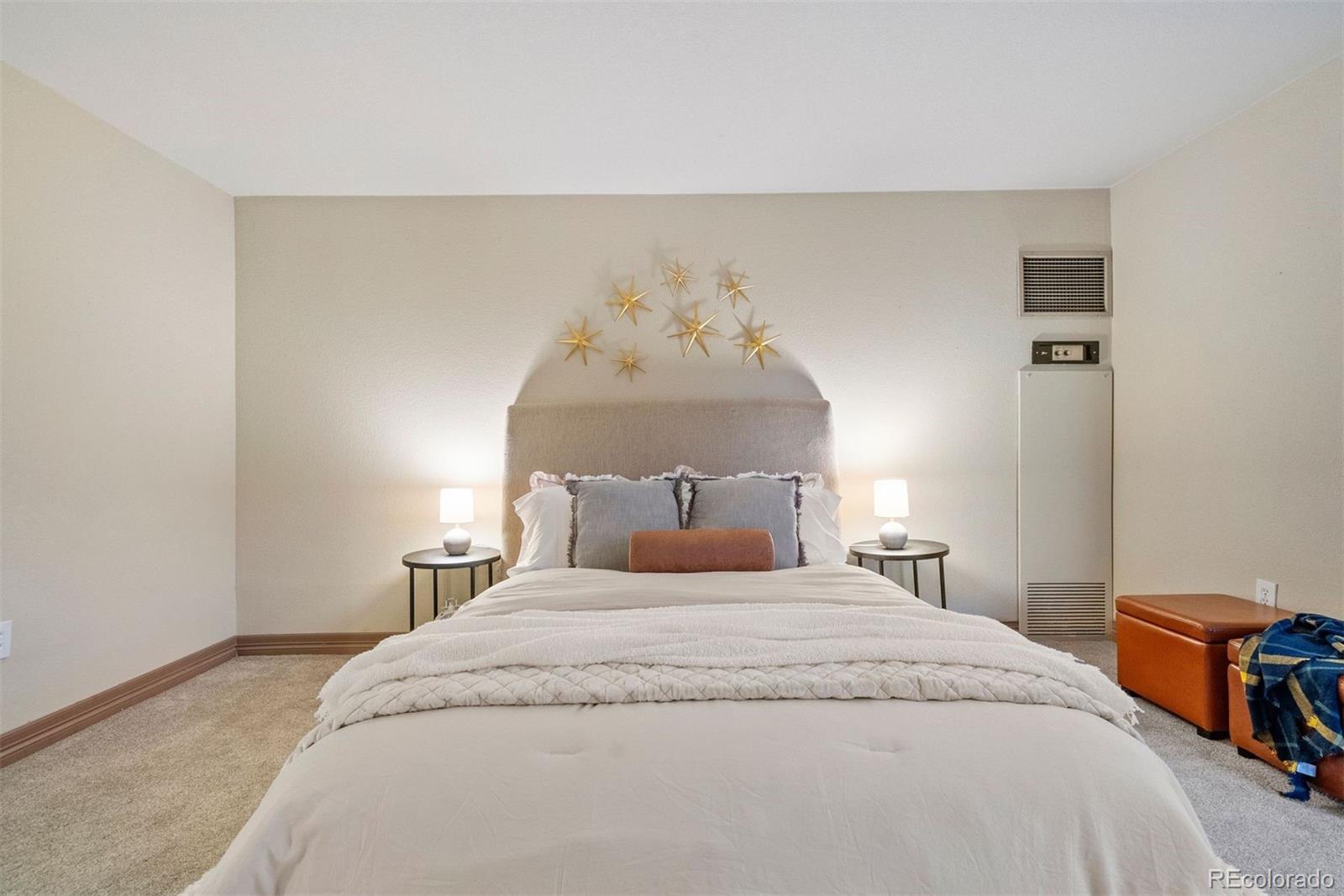 1625 Larimer Street Unit: 1205