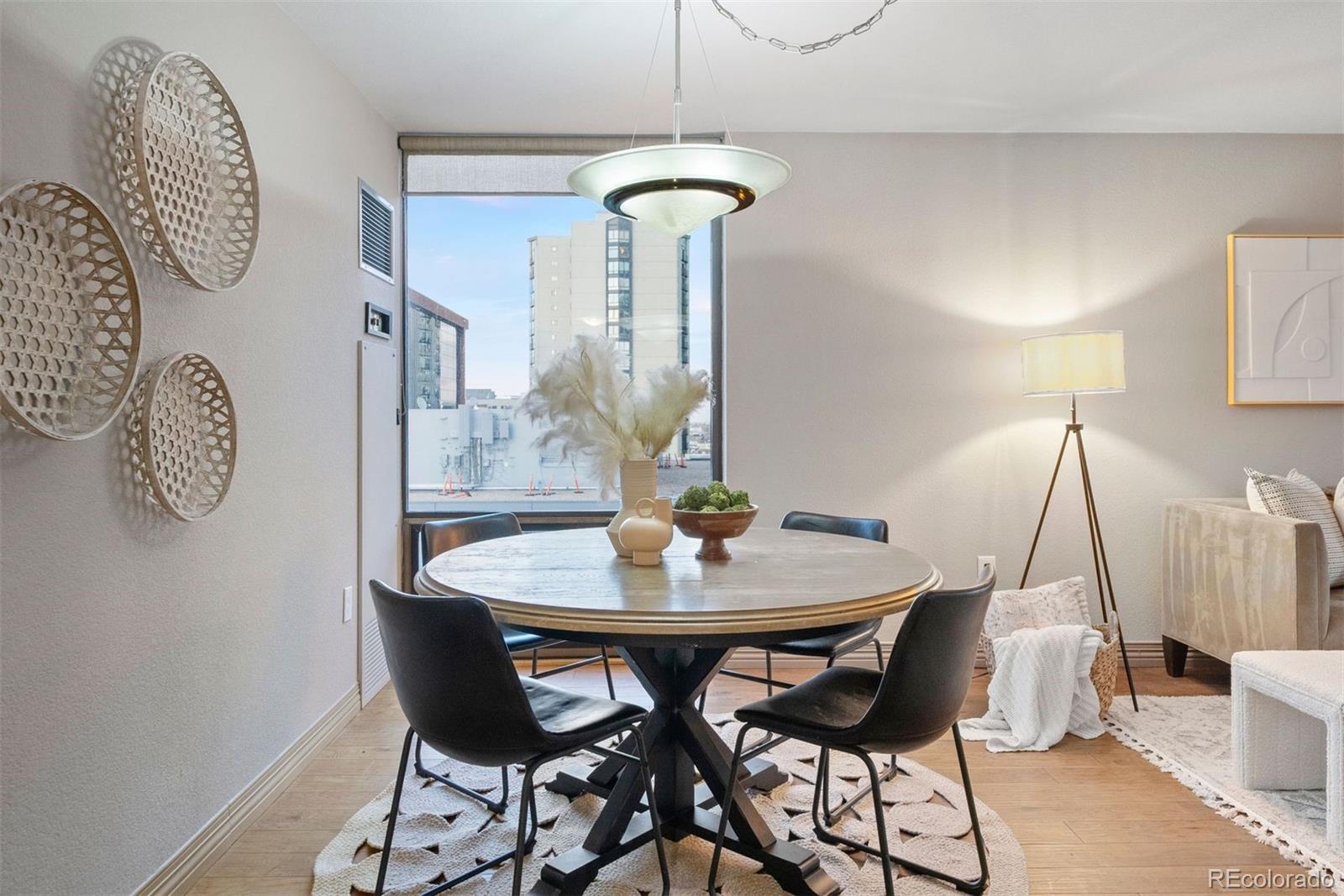 1625 Larimer Street Unit: 1205