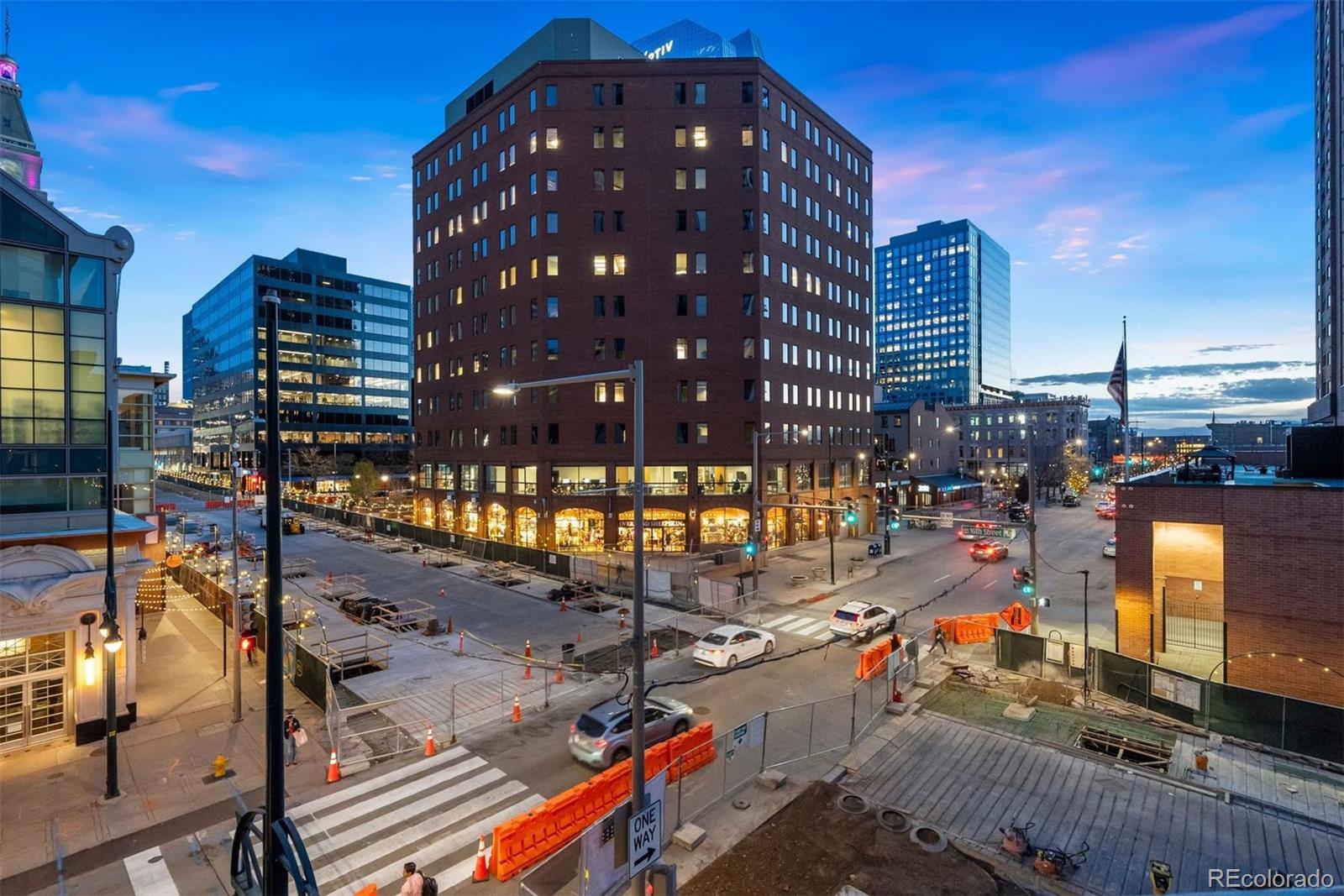 1625 Larimer Street Unit: 1205