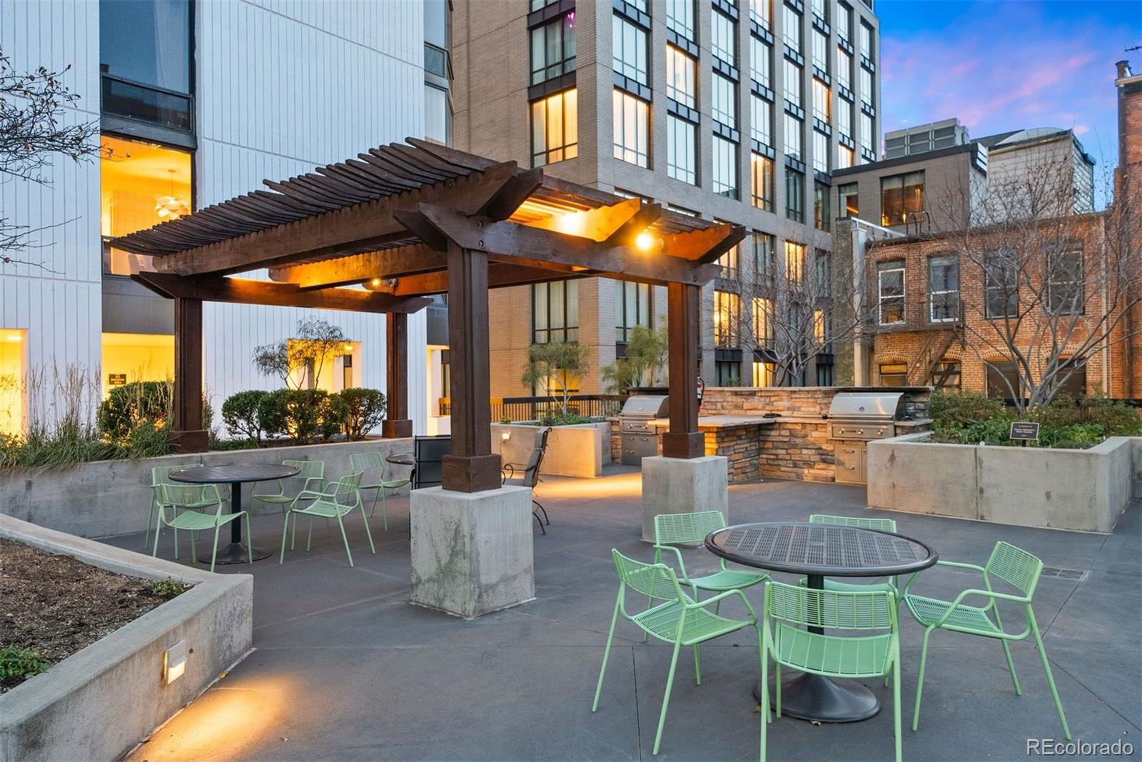 1625 Larimer Street Unit: 1205