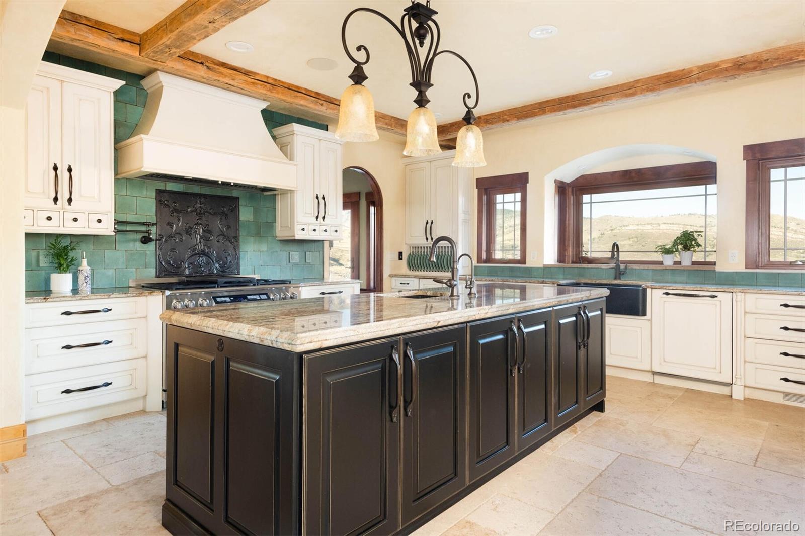 1570 County Road 37e