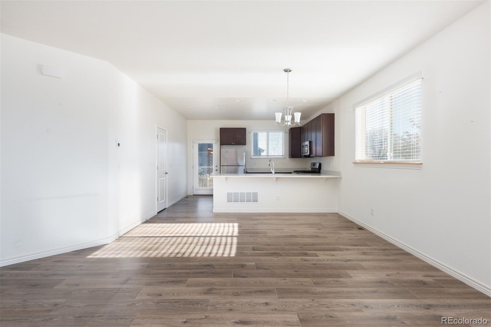 1330 Country Court