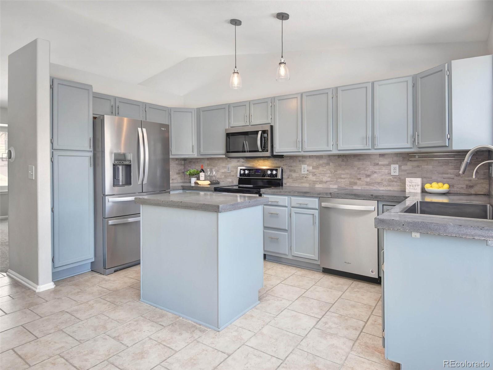 5603 W 118th Place