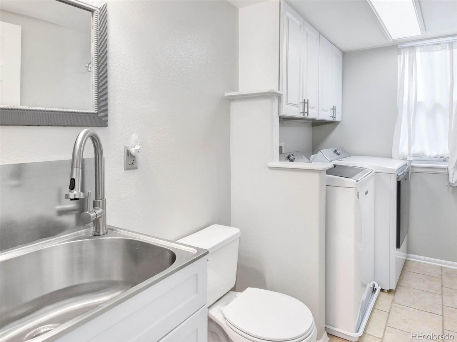 5603 W 118th Place