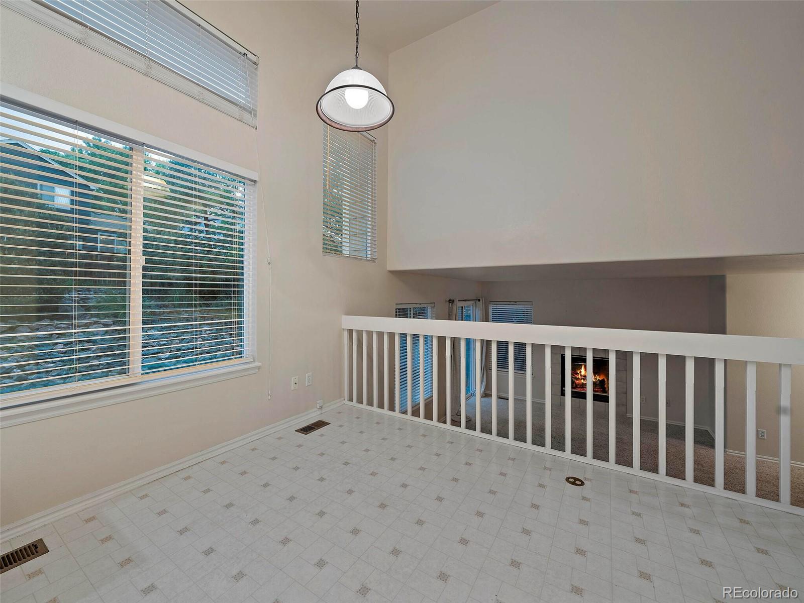 9671 Queenscliffe Drive