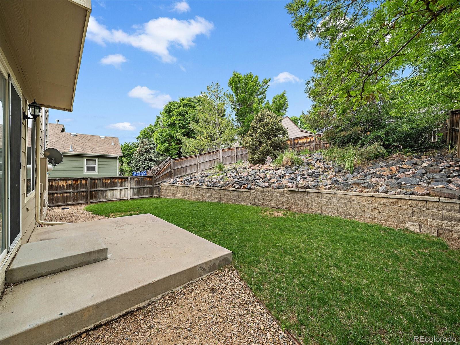9671 Queenscliffe Drive