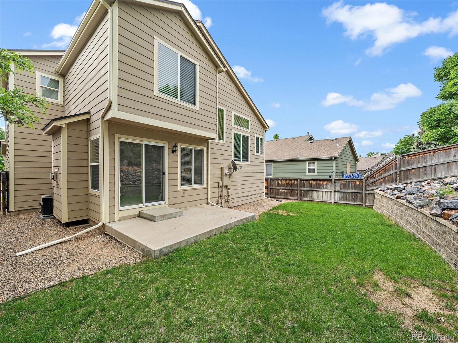 9671 Queenscliffe Drive