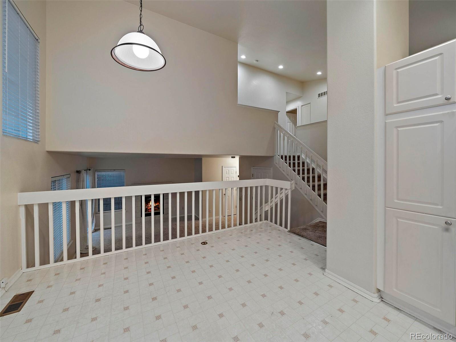 9671 Queenscliffe Drive