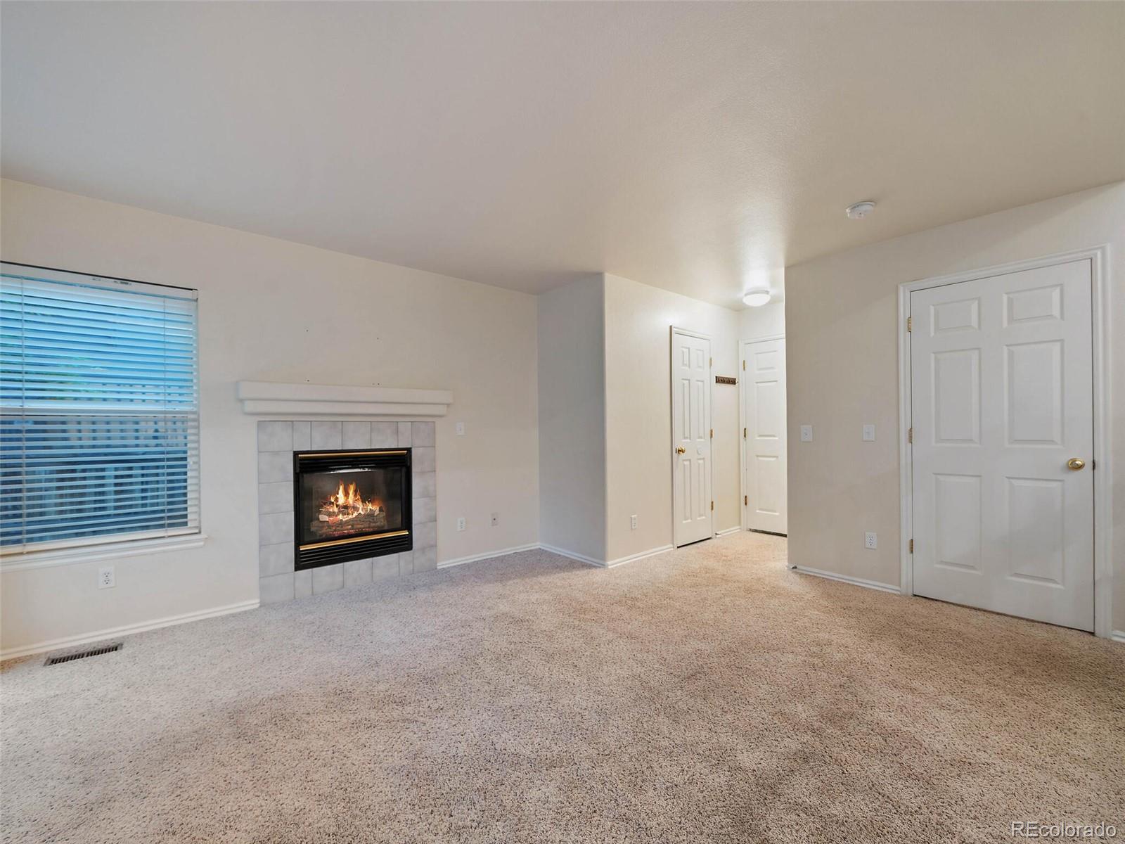 9671 Queenscliffe Drive