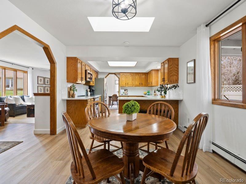 15 Douglas Drive N