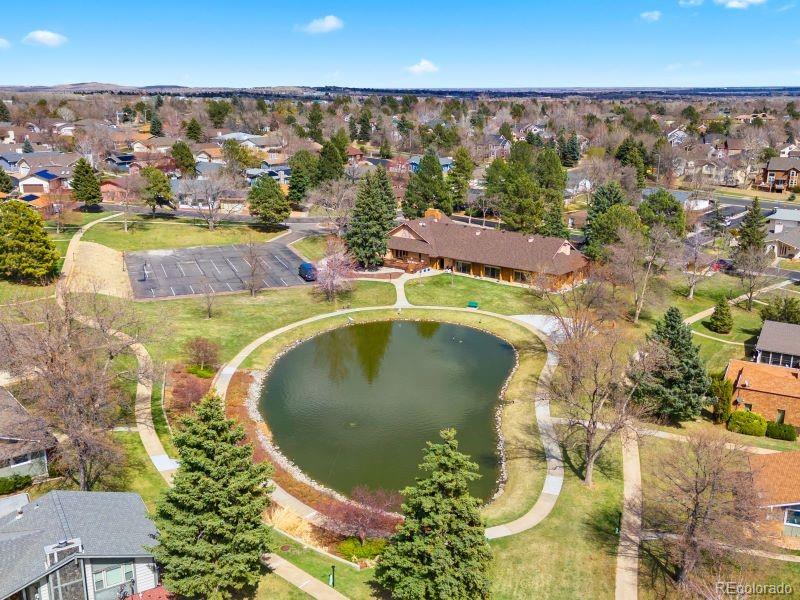 15 Douglas Drive N