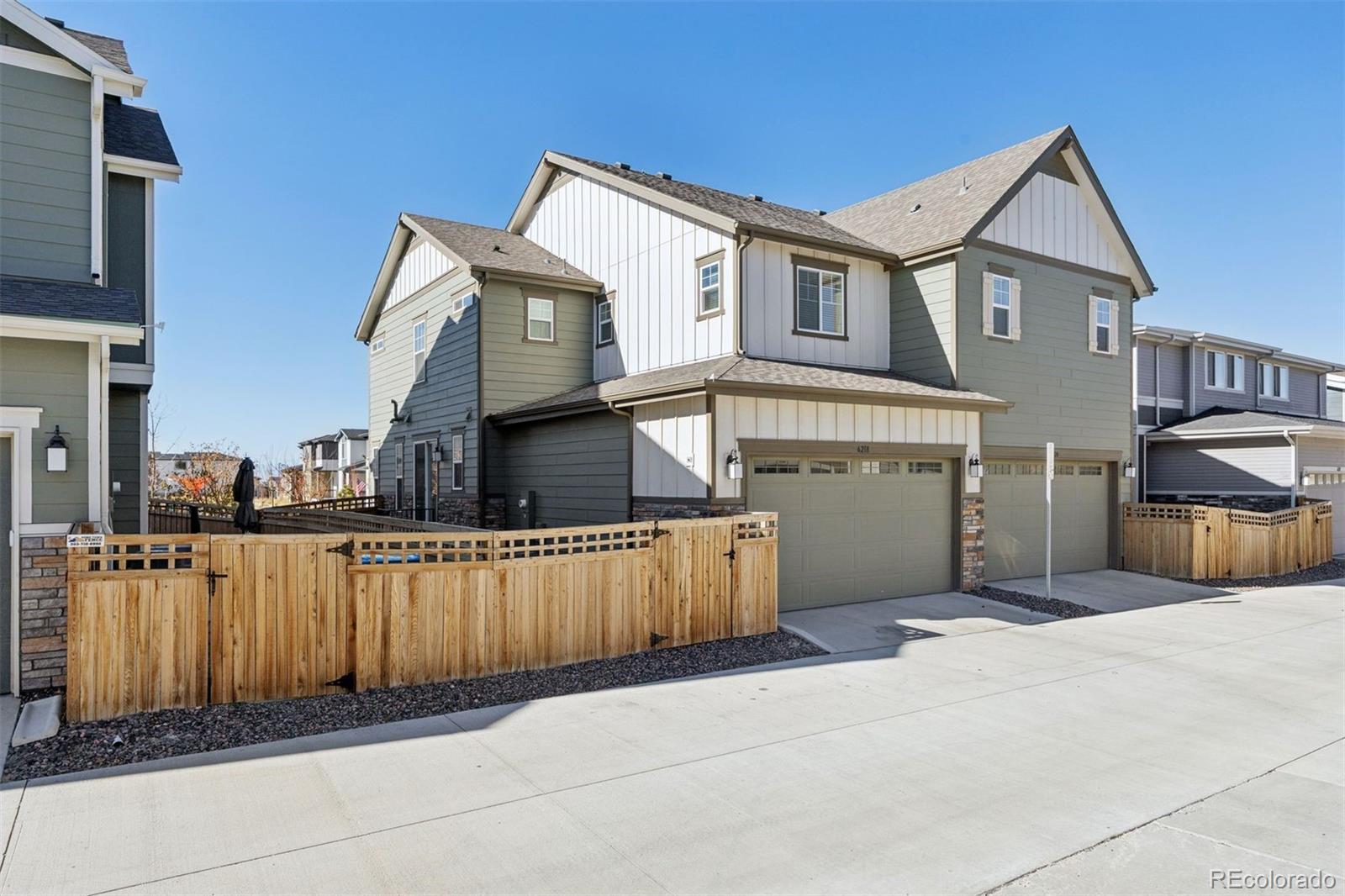 6218 N Nepal Court