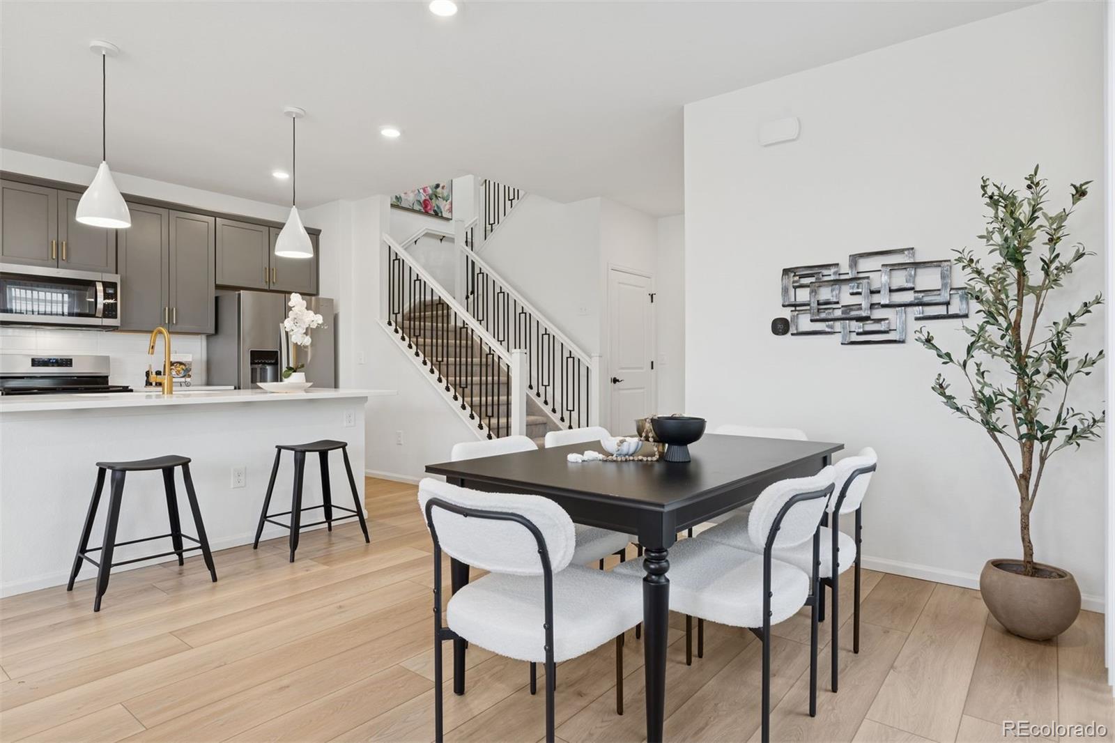 6218 N Nepal Court