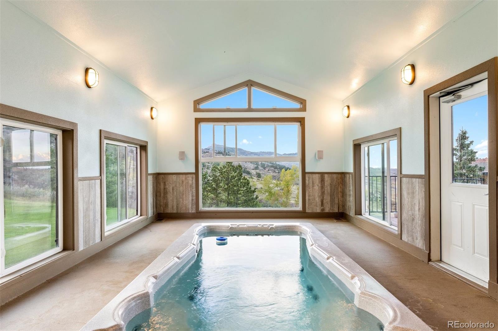 4736 Rim Rock Ridge Road