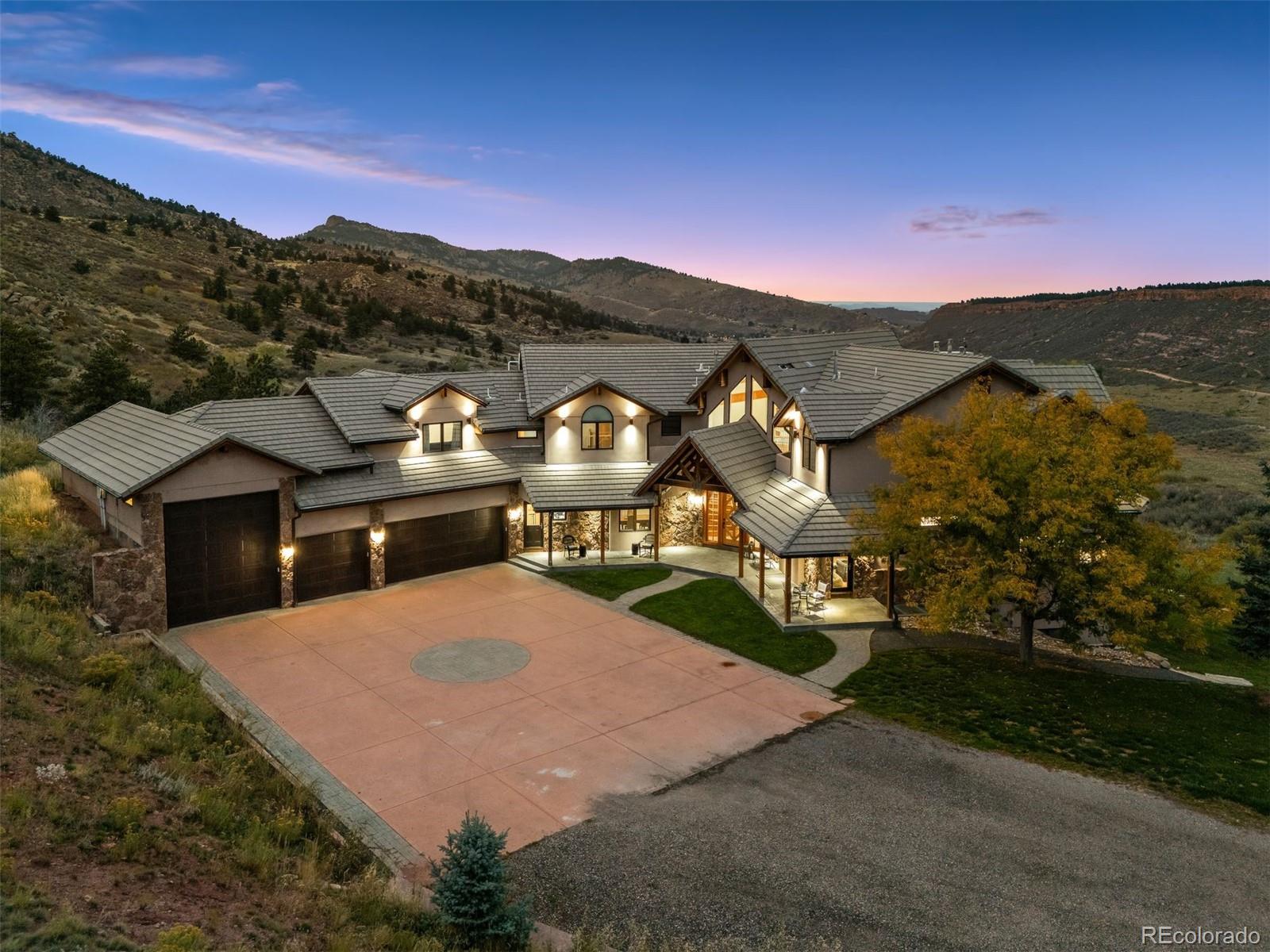 4736 Rim Rock Ridge Road