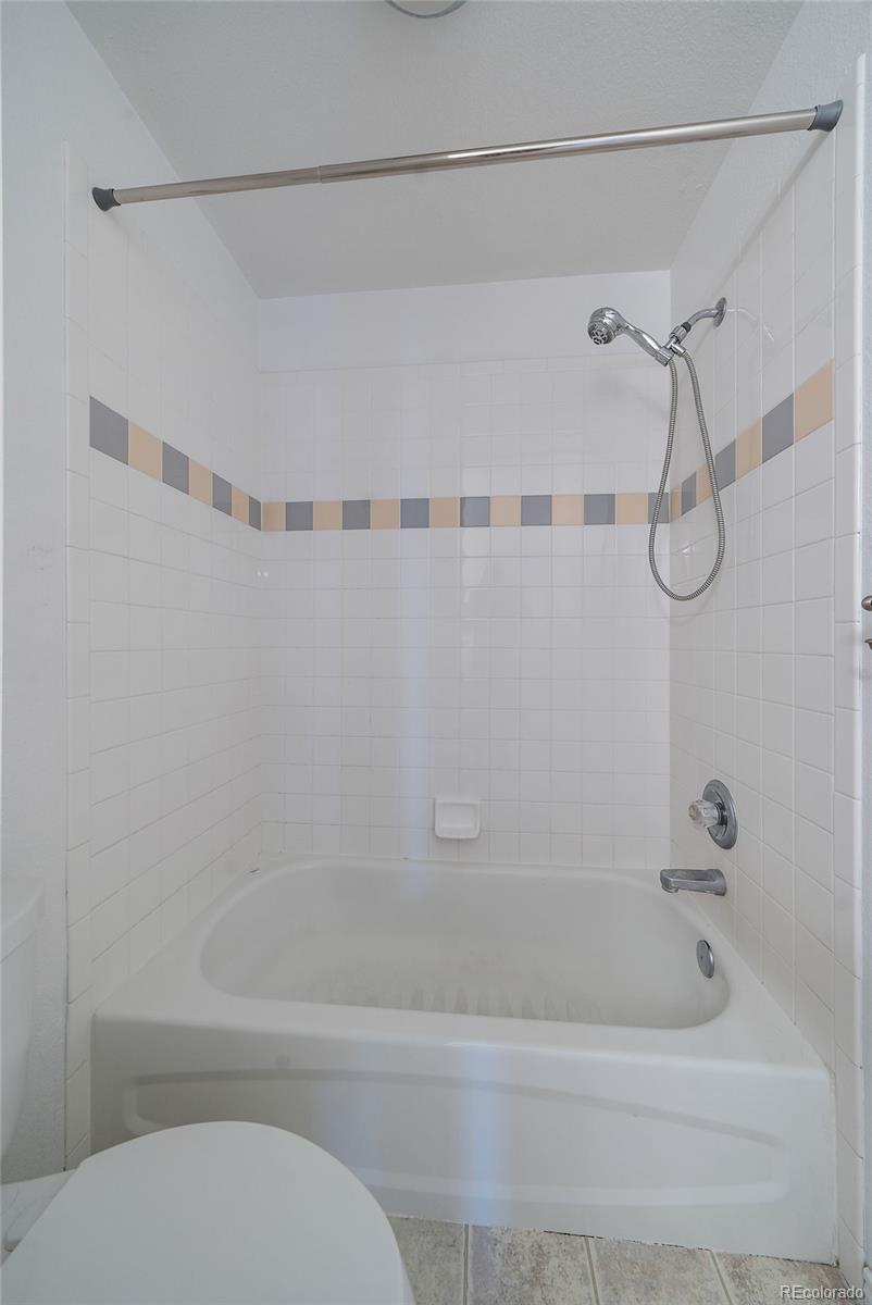 960 Laramie Boulevard Unit: 5D