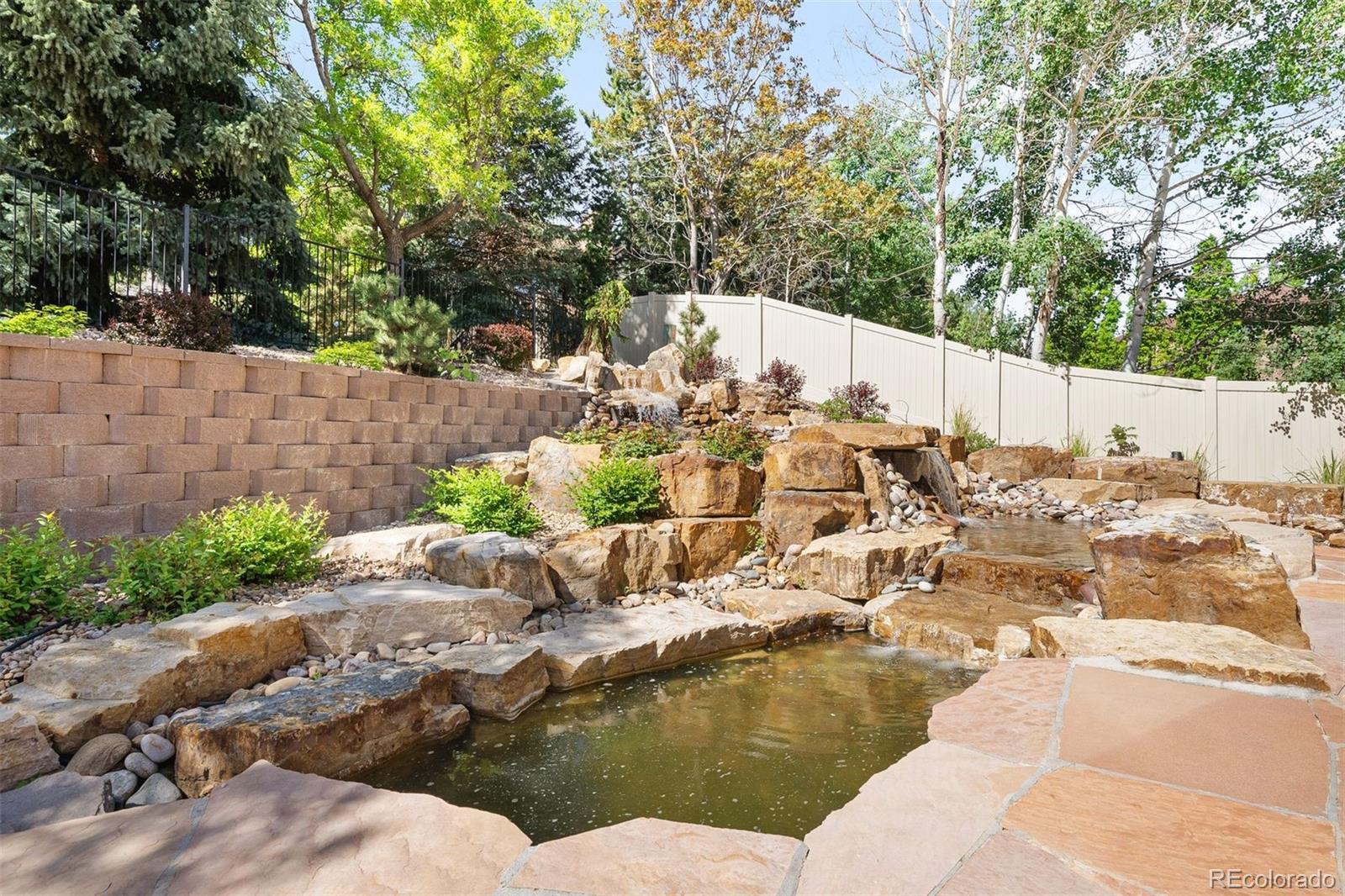 250 Himalaya Avenue