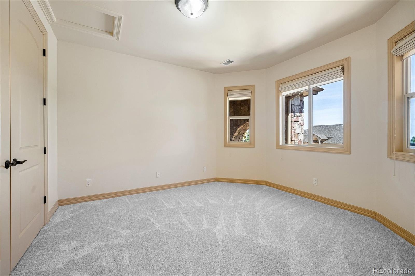 250 Himalaya Avenue