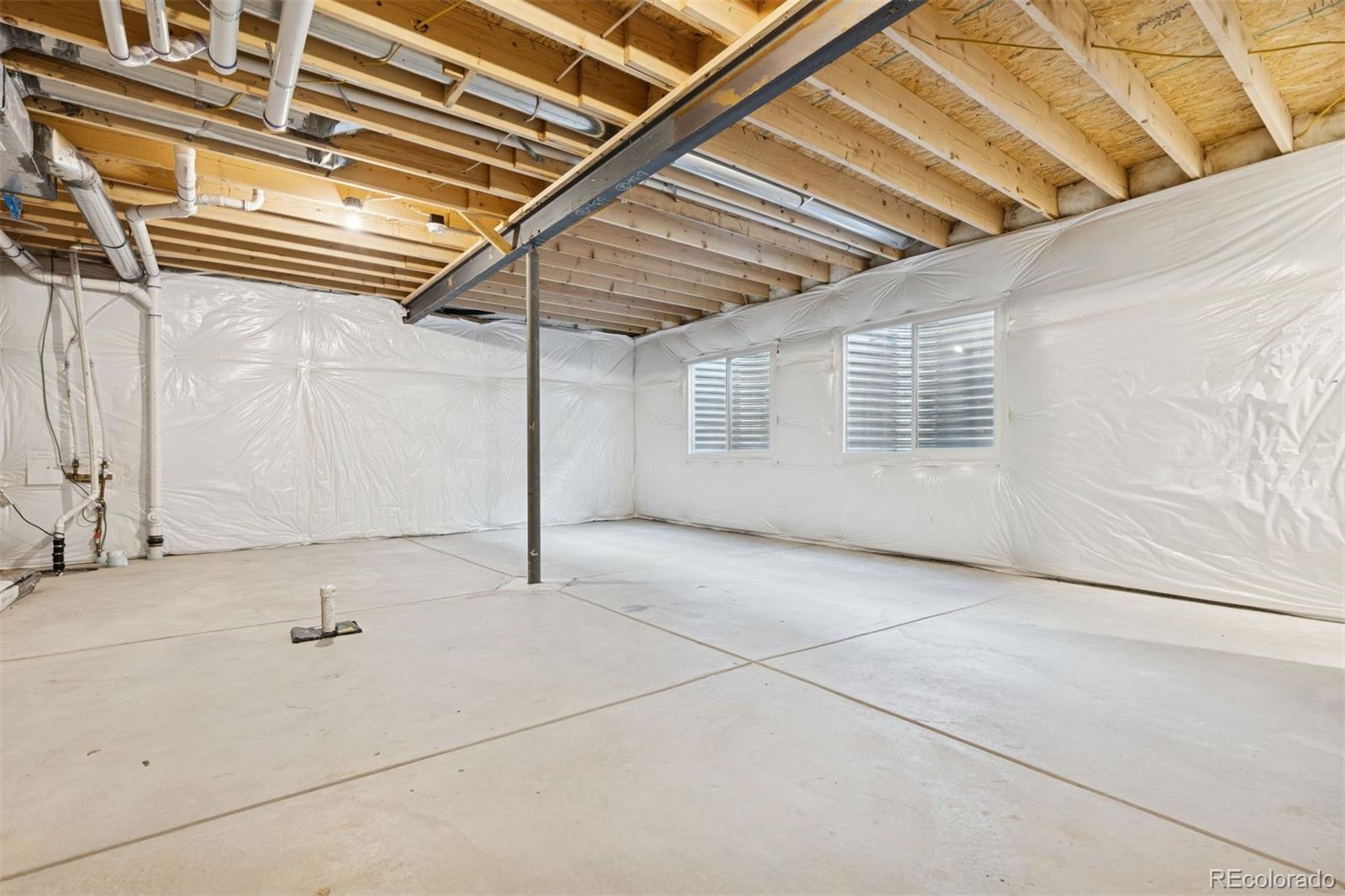 6220 N Nepal Court