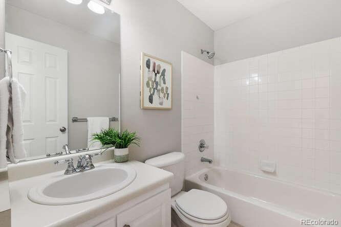 3250 Fernleaf Court