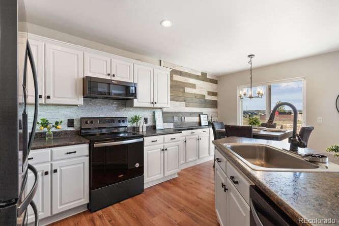 3250 Fernleaf Court