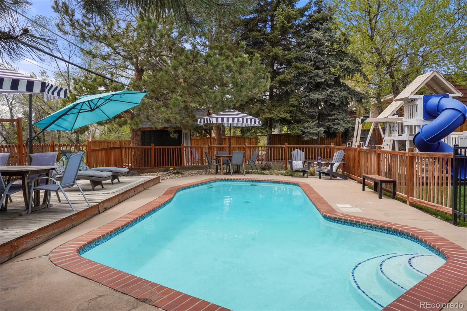 10330 W 74th Place