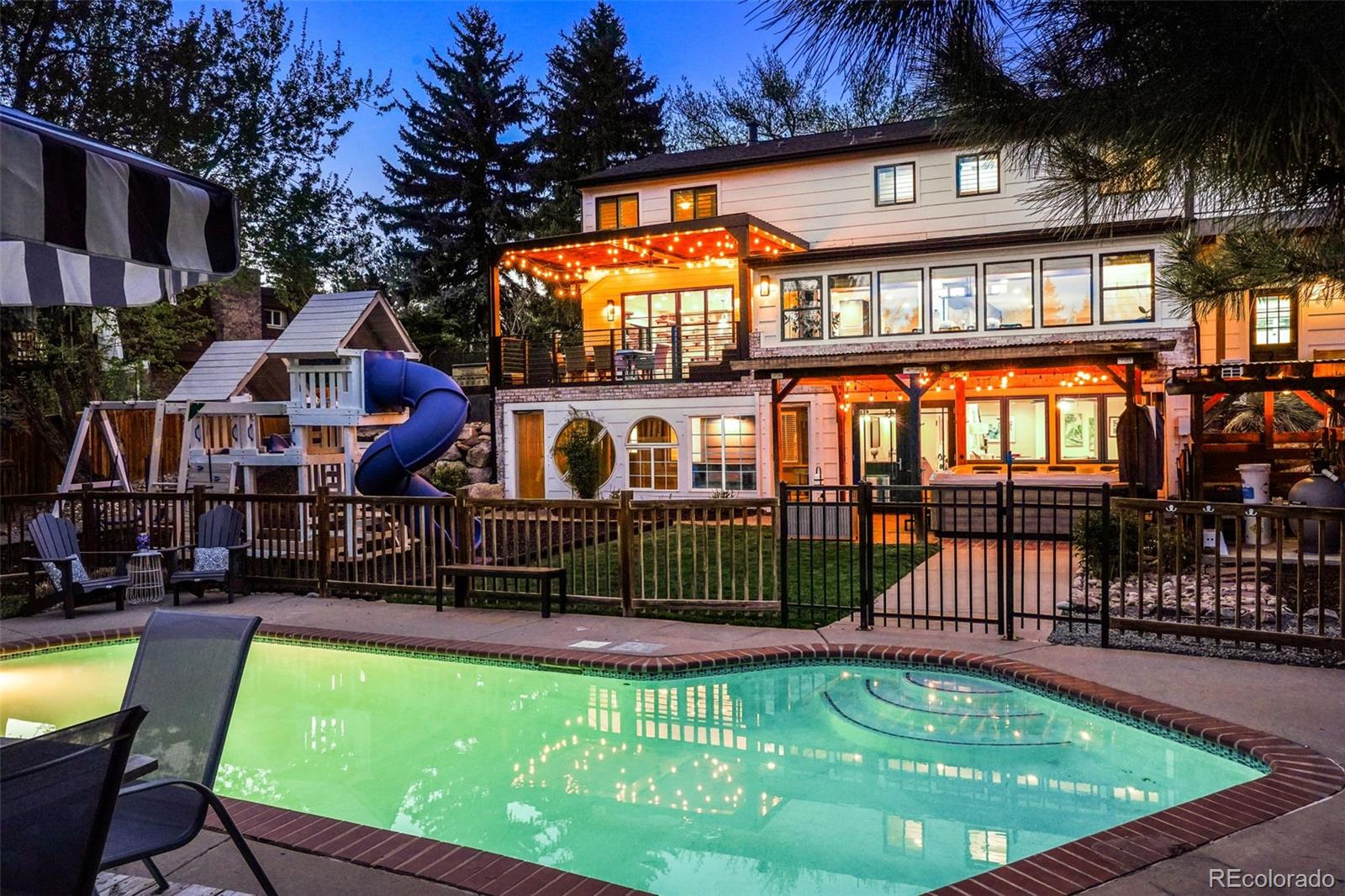 10330 W 74th Place