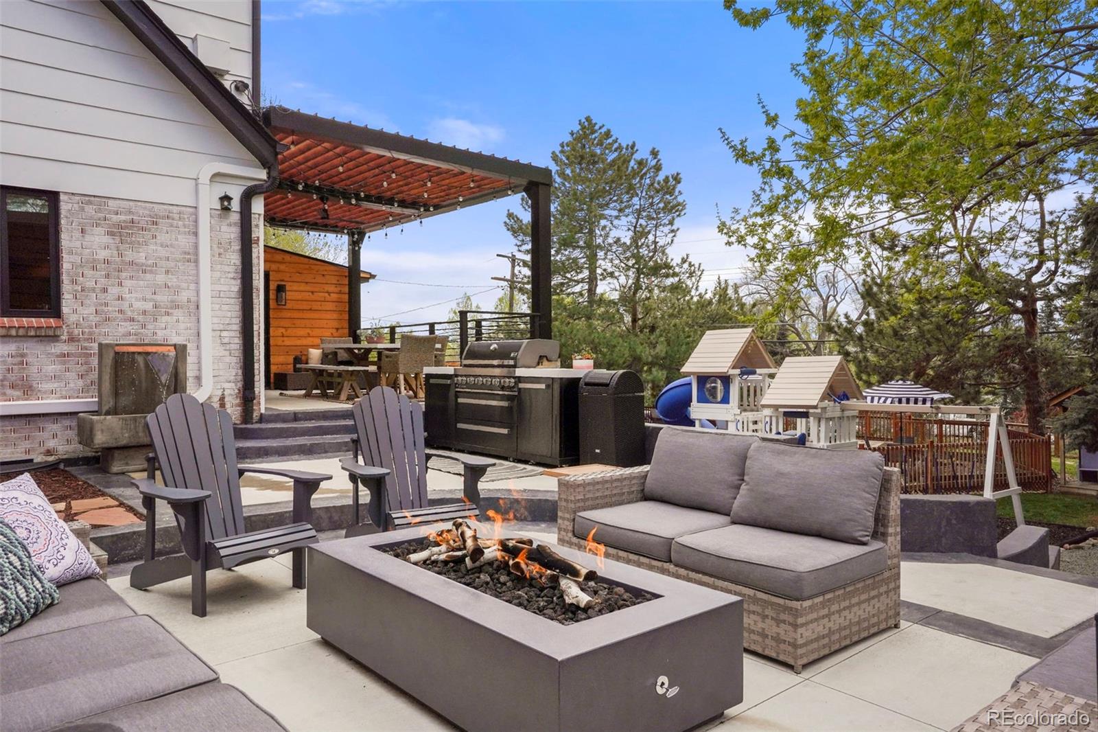 10330 W 74th Place