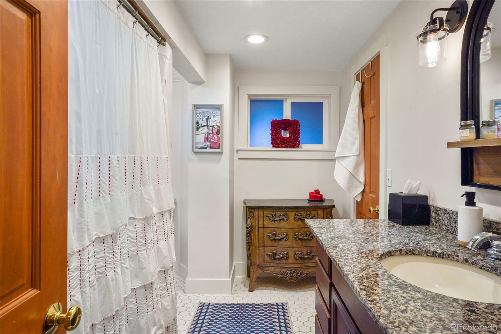 10330 W 74th Place
