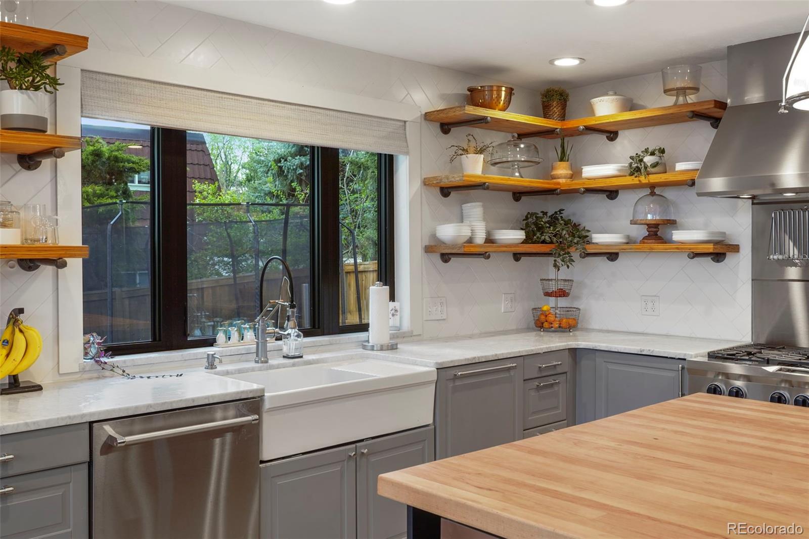 10330 W 74th Place