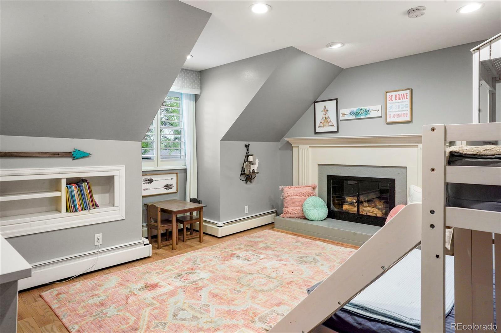 10330 W 74th Place