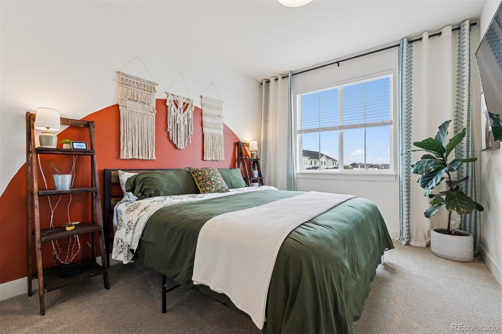 1922 Naturita Street