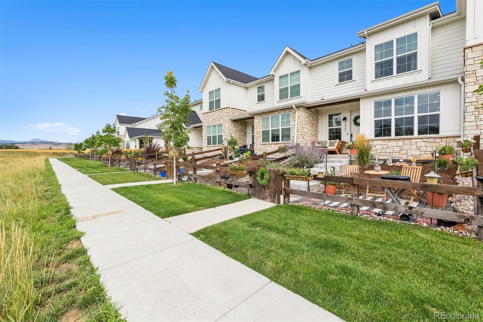 1922 Naturita Street